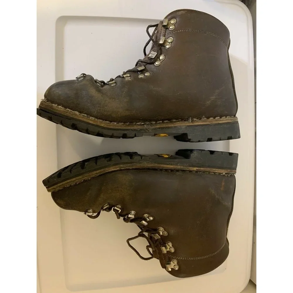 Vintage VASQUE Professional Mountain‎ Hiking Boots Men's 10 1/2 Brown